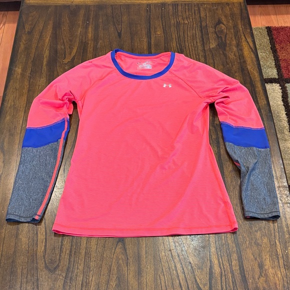 Vintage xs Under Armour heat gear long sleeve top - Picture 2 of 6